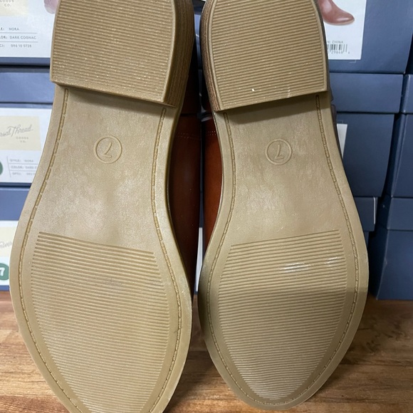 Universal Thread slip on low cut ankle boot. - Picture 3 of 3